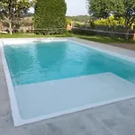 Winahost Casa Familiar Con Piscina Nyaraló