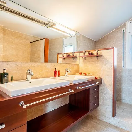 Casa Familiar Con Piscina Holiday home *