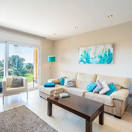 Holiday home Casa Familiar Con Piscina *